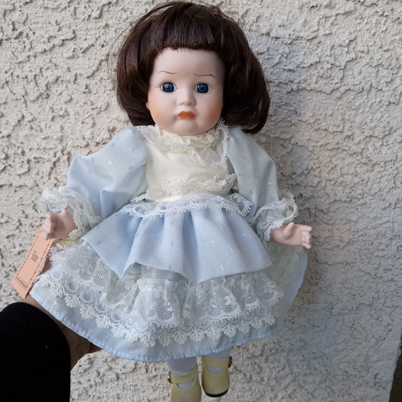 Kingstate The Dollcrafter Kate Porcelain Doll with Hangtag - Picture 1 of 14